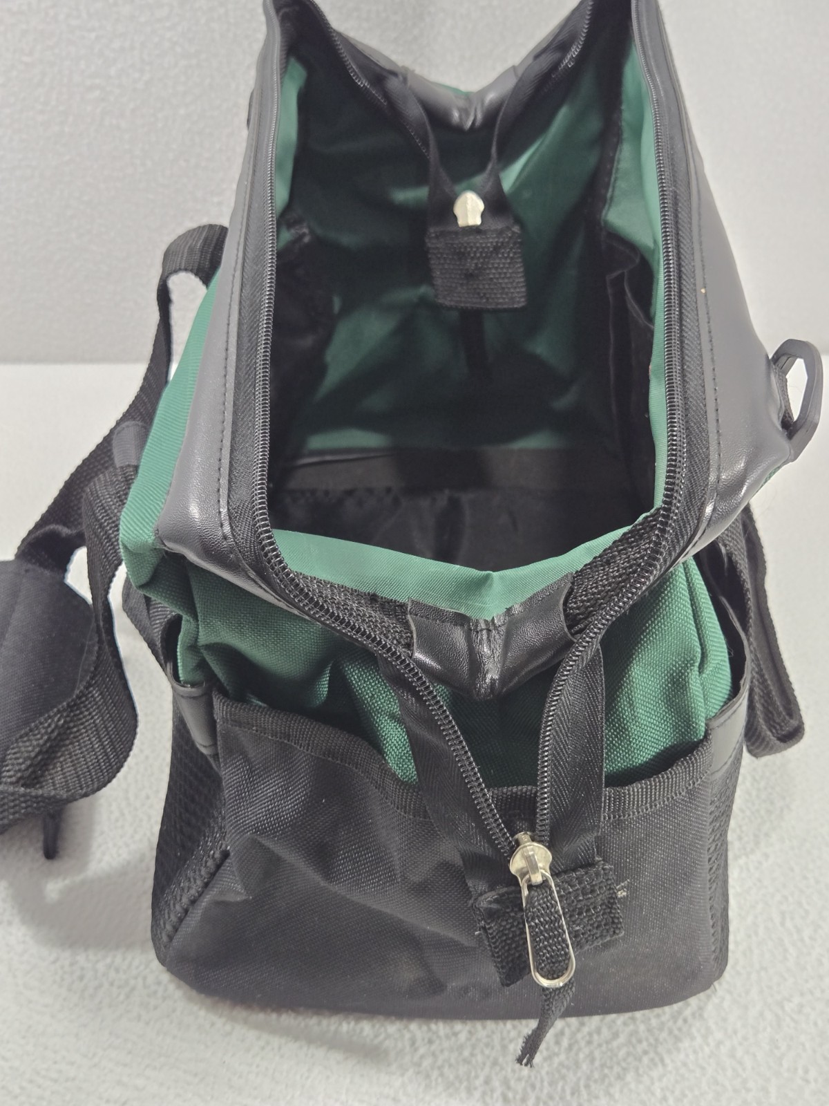 Craftsman 21-Pocket Large Mouth Tool Bag 40411 Green