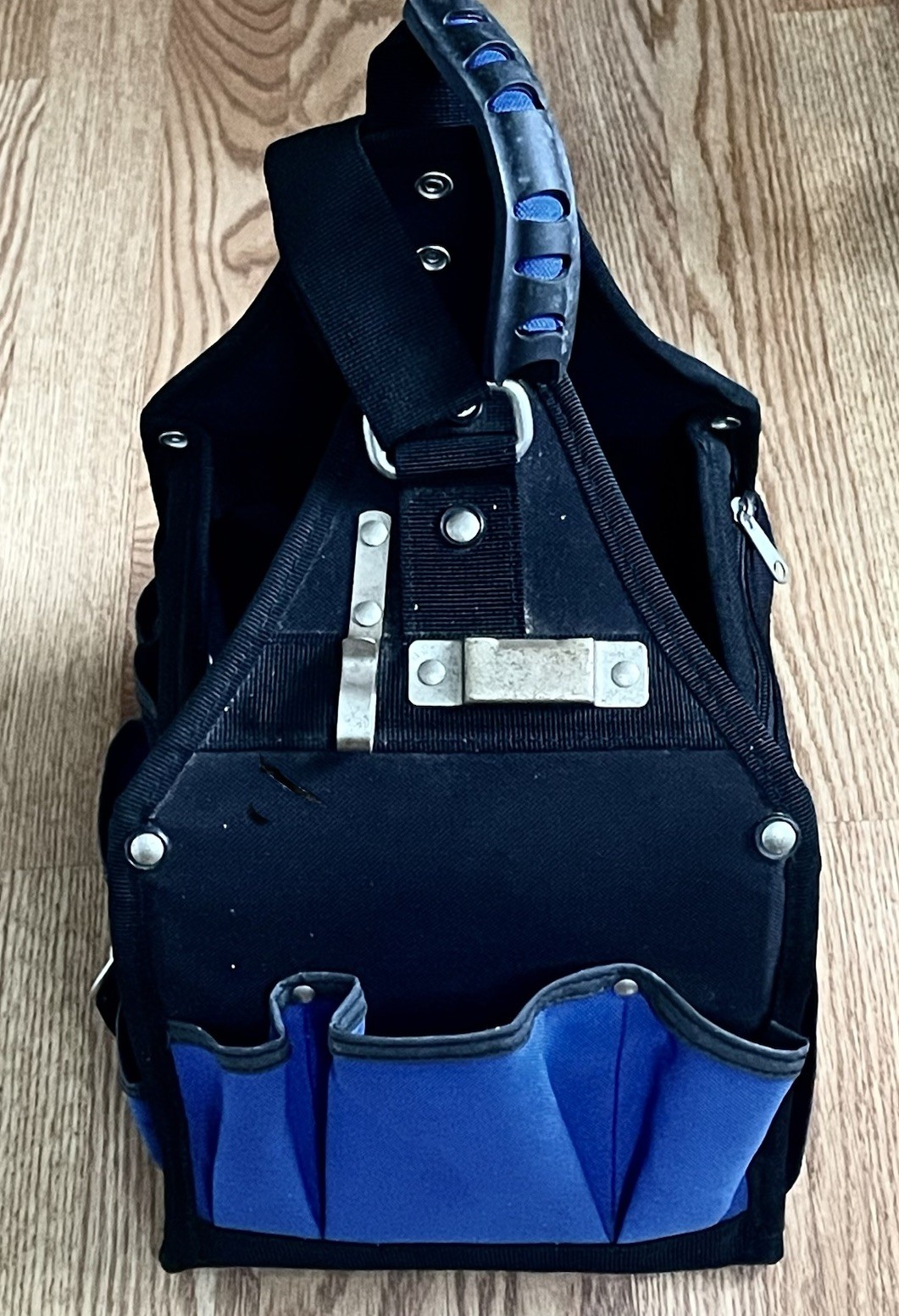 VINTAGE LUTRON ELECTRICIANS SHOULDER SLING TOOL BAG WITH MULTIPLE COMPARTMENTS