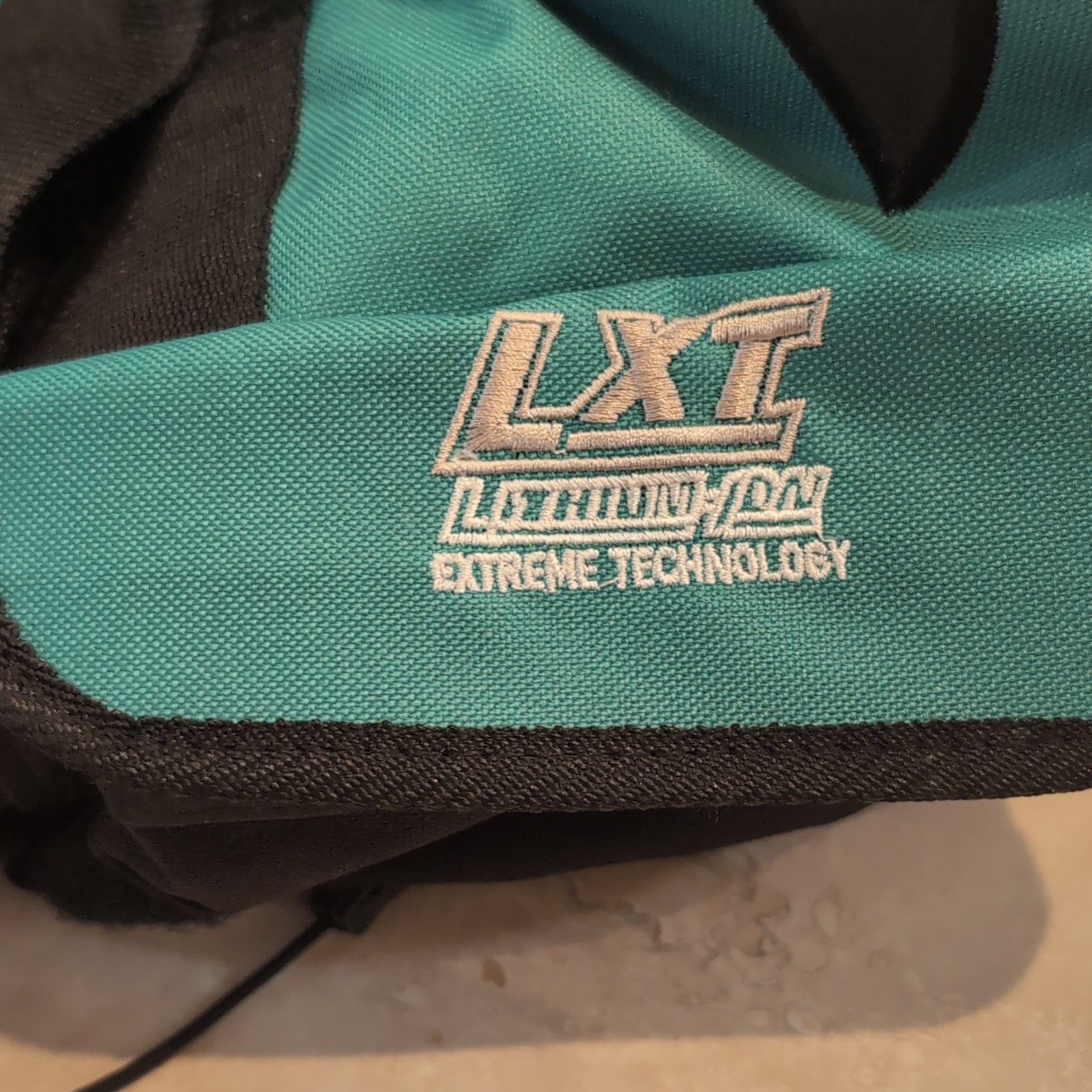 Makita LXT Rolling Tool Bag with Wheels, Teal/Black, 1 Item