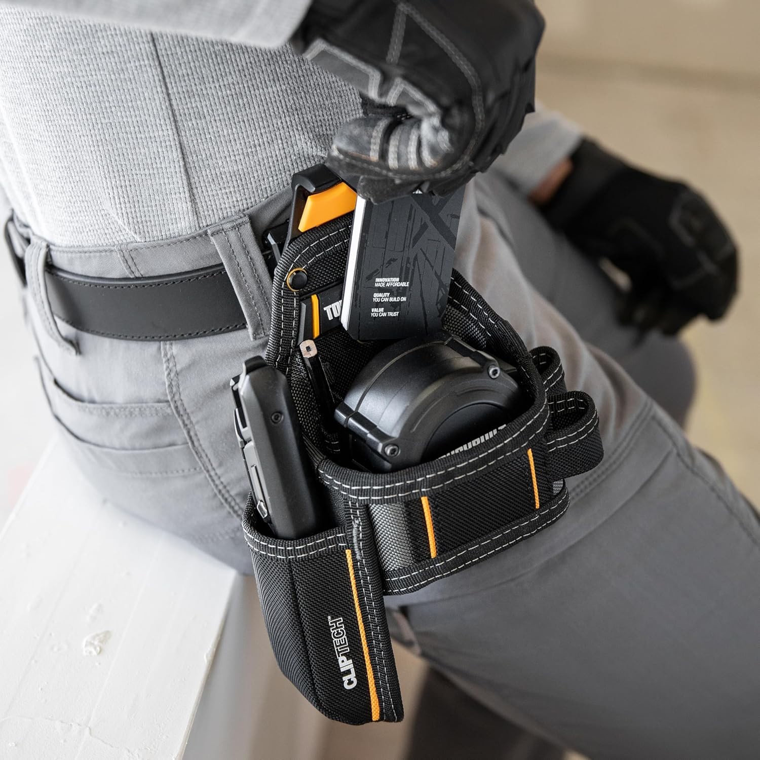 ToughBuilt TBL-CT-425X – ToughBuilt® Tape Measure and Utility Knife Pouch