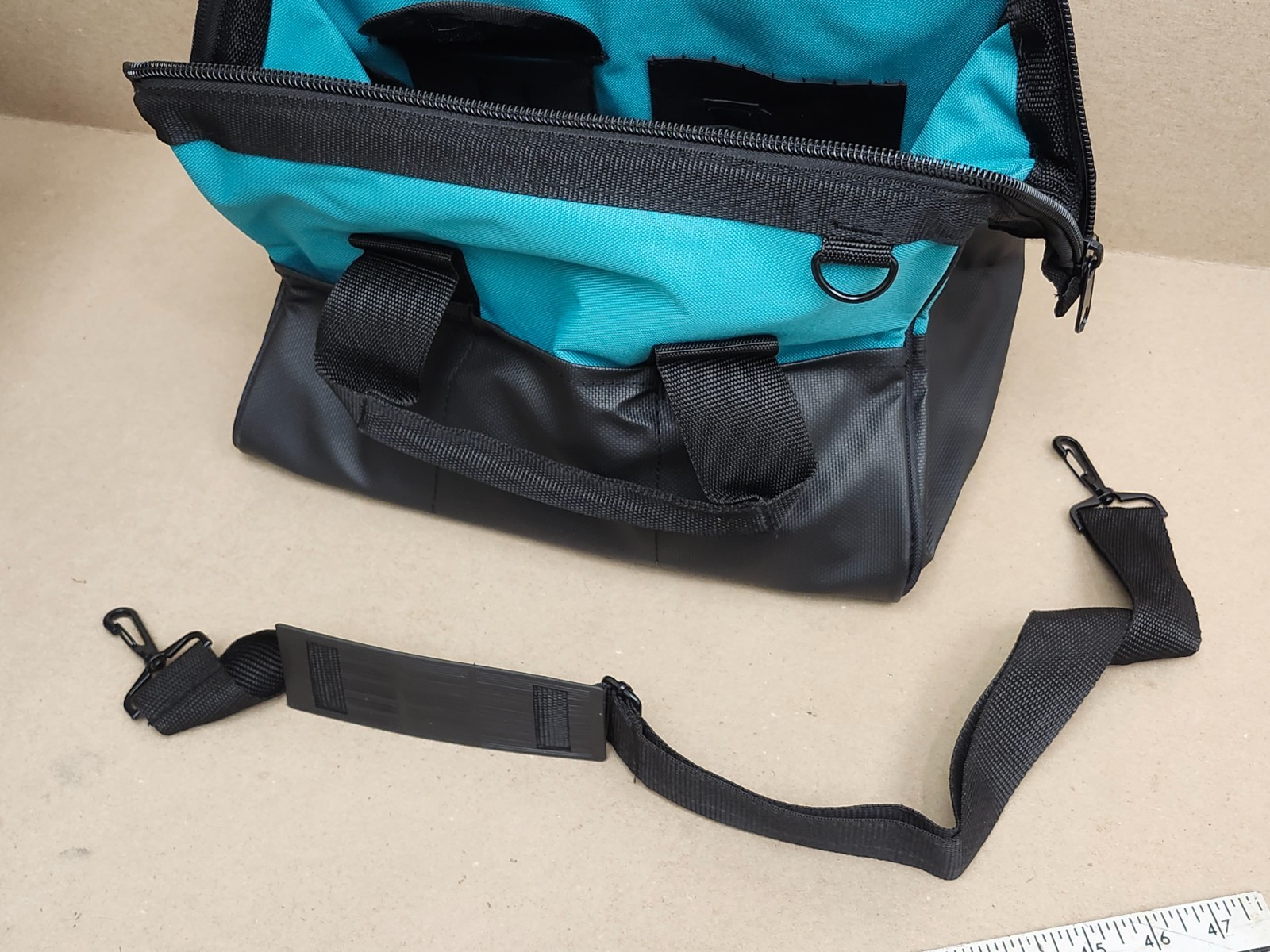 Makita 831253-8 Tool Bag, 14″X11”X9”