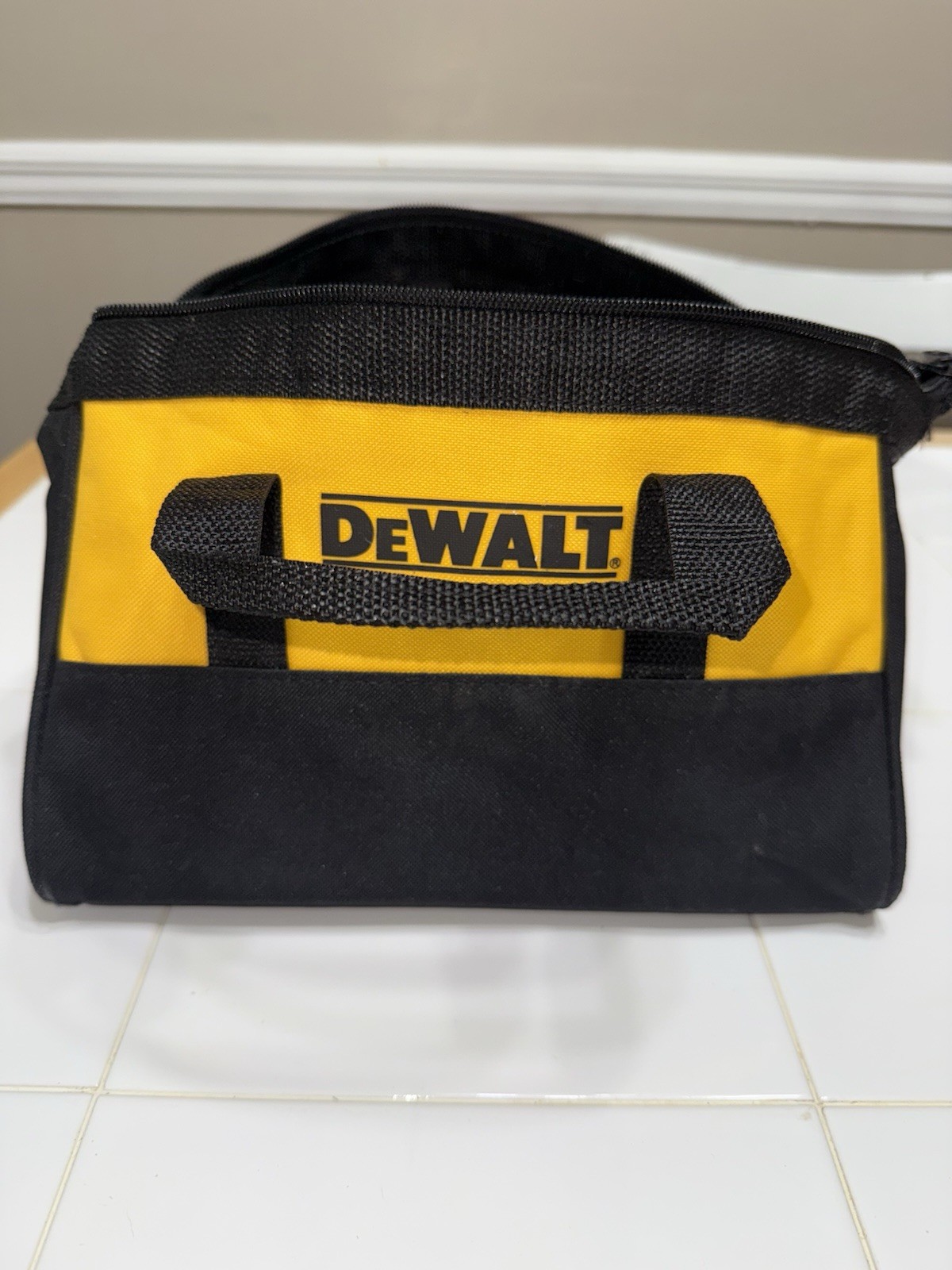 DEWALT N261499 Tool Bag – Small