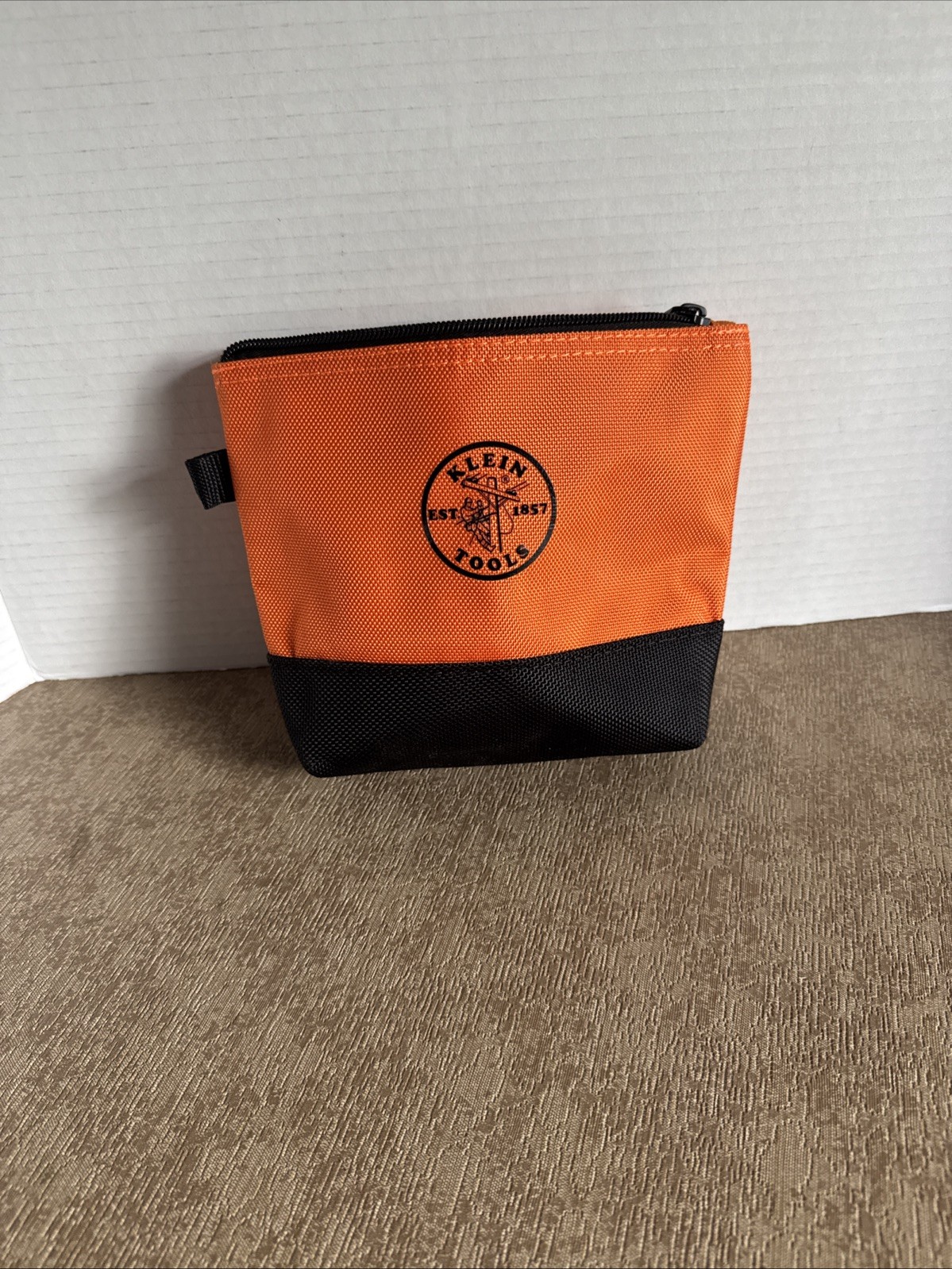 🔥Klein Tools Zipper Bag Stand Up Tool Pouch NEW