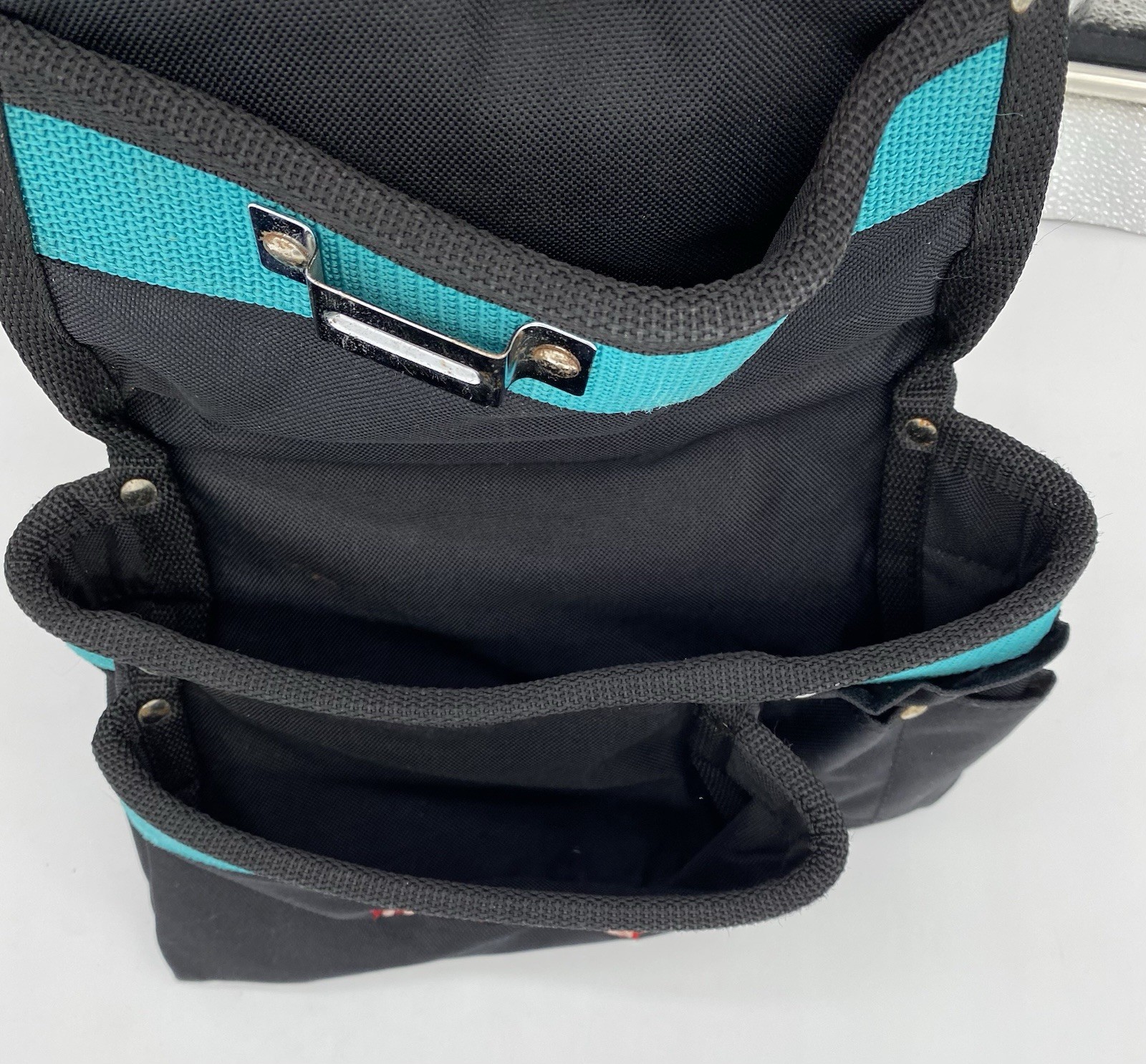 Premium Makita Heavy DutyTool Pouch (No Belt) w/ metal tool Hanger, Teal/Black