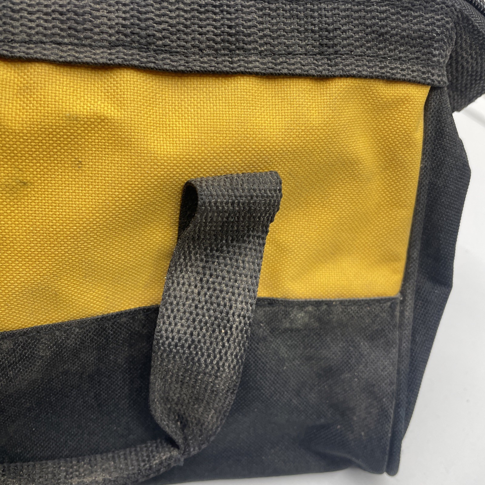 DEWALT N261499 Tool Bag – Small 11”x9”x7” used Good Condition Little Dusty No.Sh