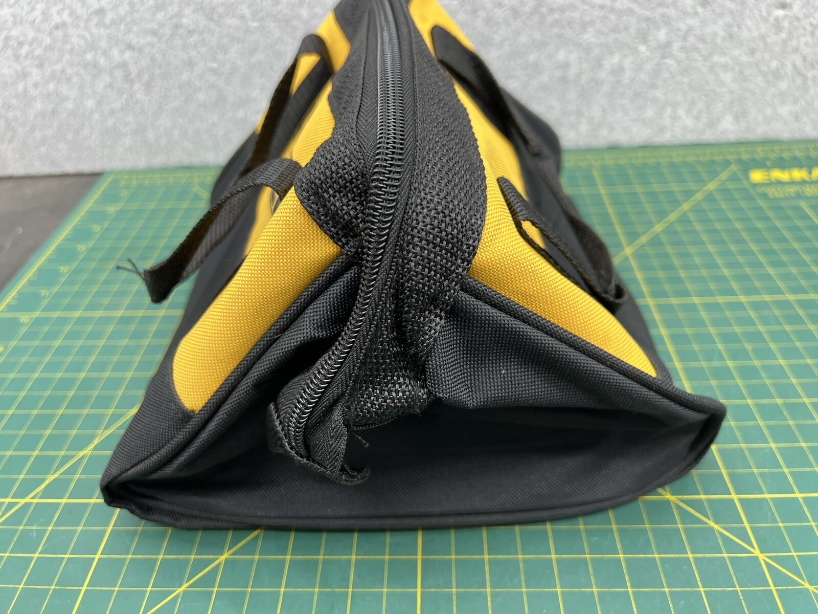 DeWalt 9″ X 9″ X 8″ Small Tool Bag Canvas Tote Carrying Bag Case – N655010
