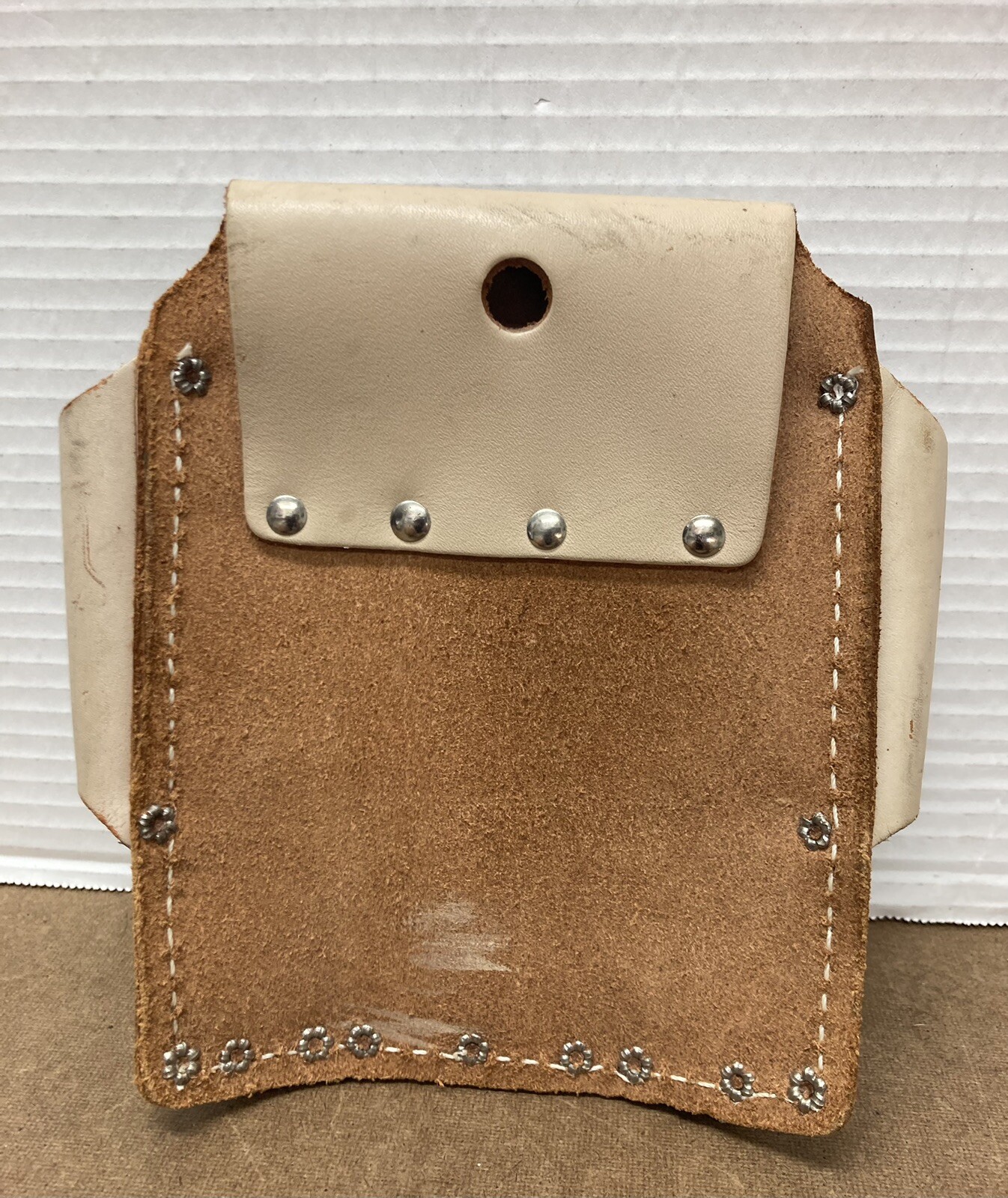 True Value MMLP-406 Master Mechanic Vintage Leather Tool Pouch