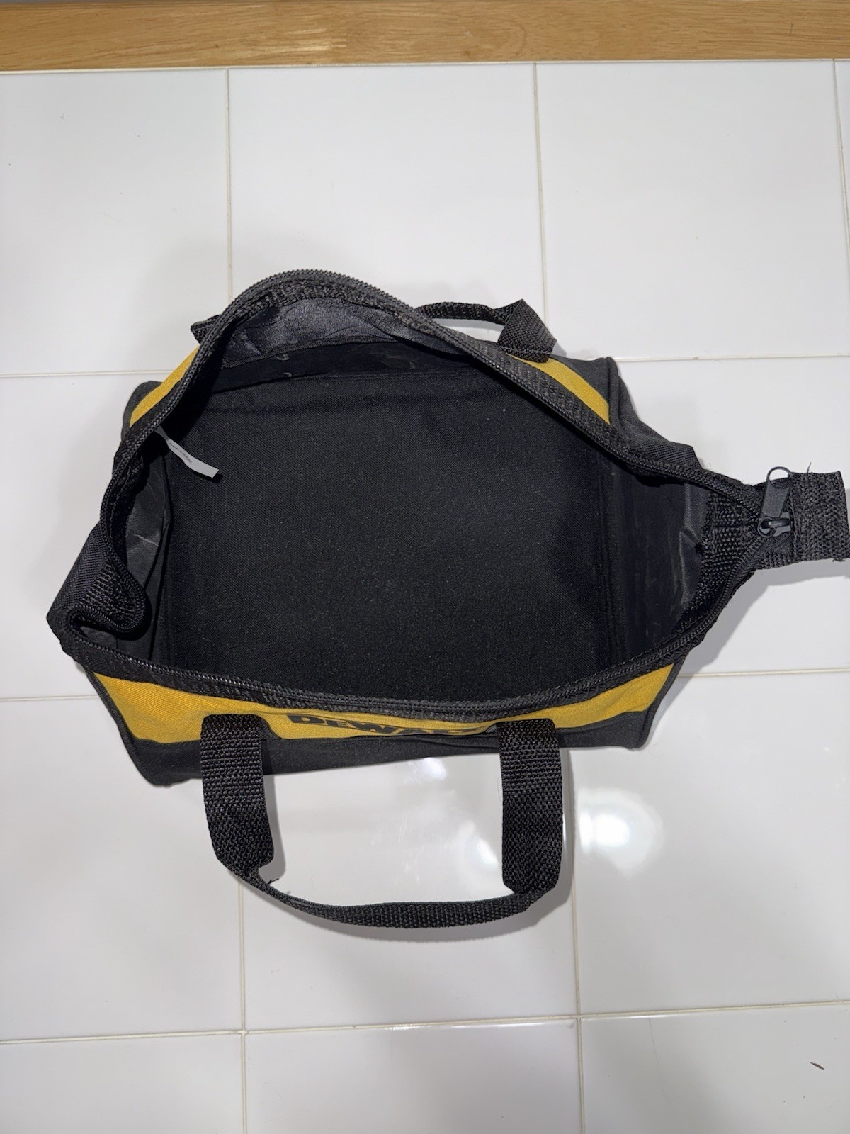 DEWALT N261499 Tool Bag – Small