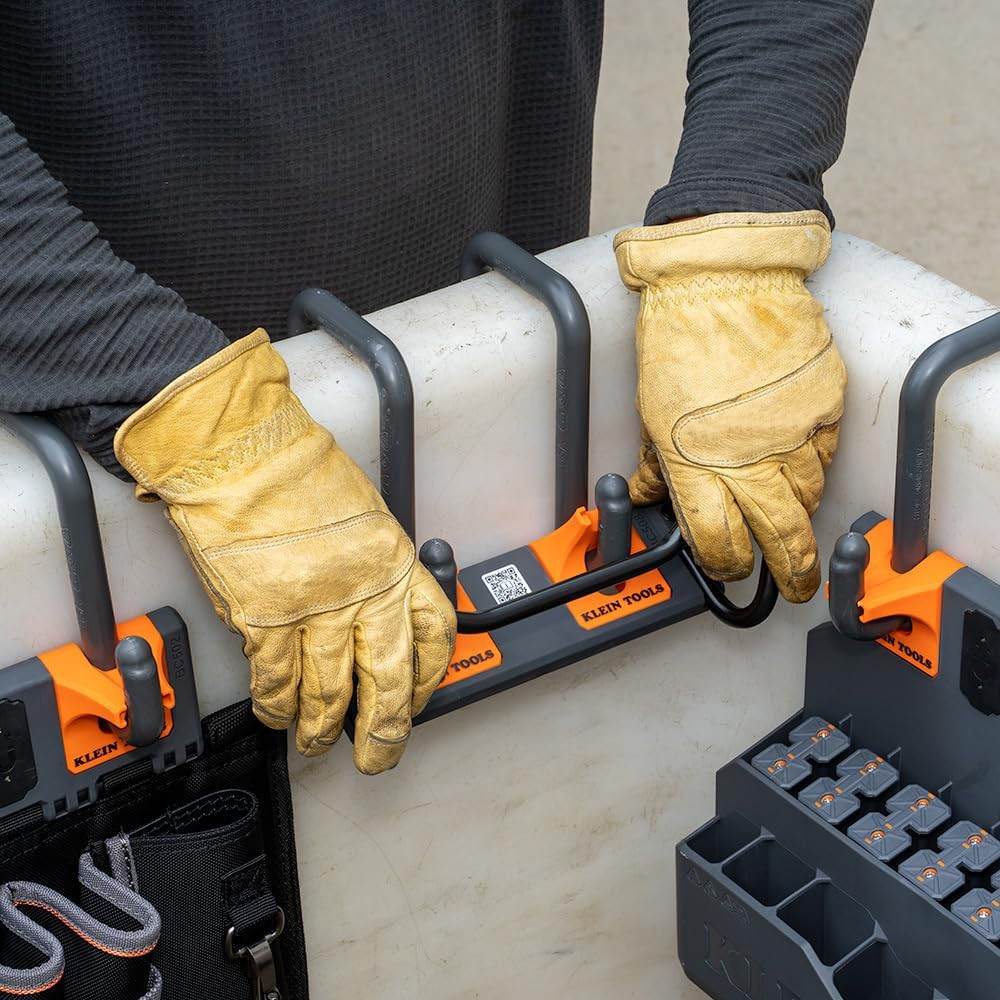 BC508S Utility Bar Storage Module with Secure S-Hooks for Aerial Buckets