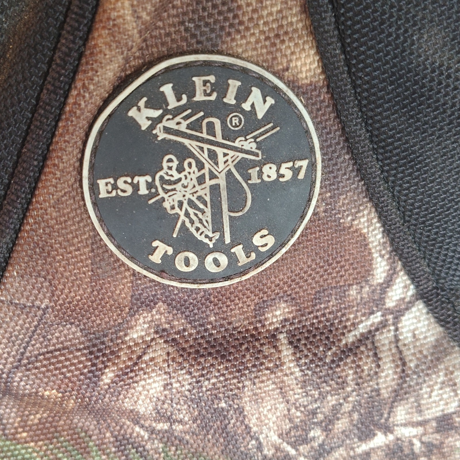 Klein Tools Tradesman Realtree Camouflage Tool Backpack w/ Handle, Padded Straps