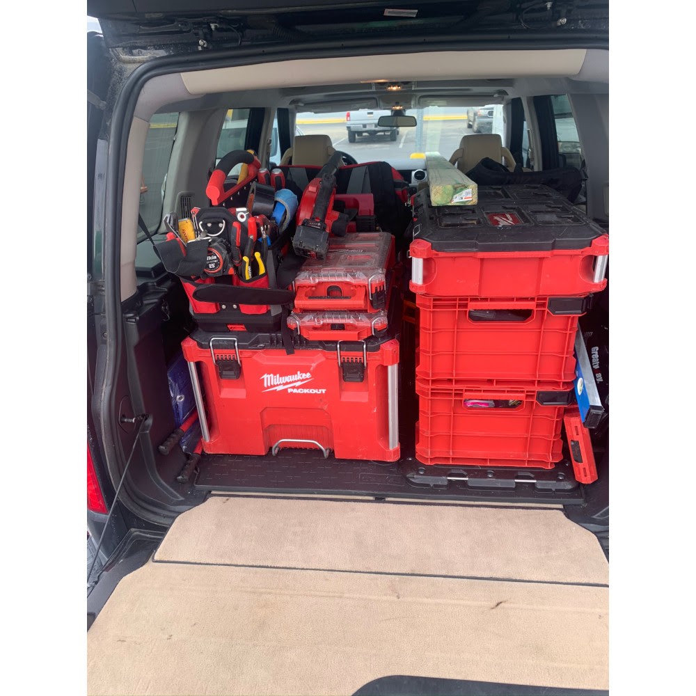 Milwaukee 48-22-8315 15″ PACKOUT Storage Tote, 32 Total Pockets Metal Tape Clip