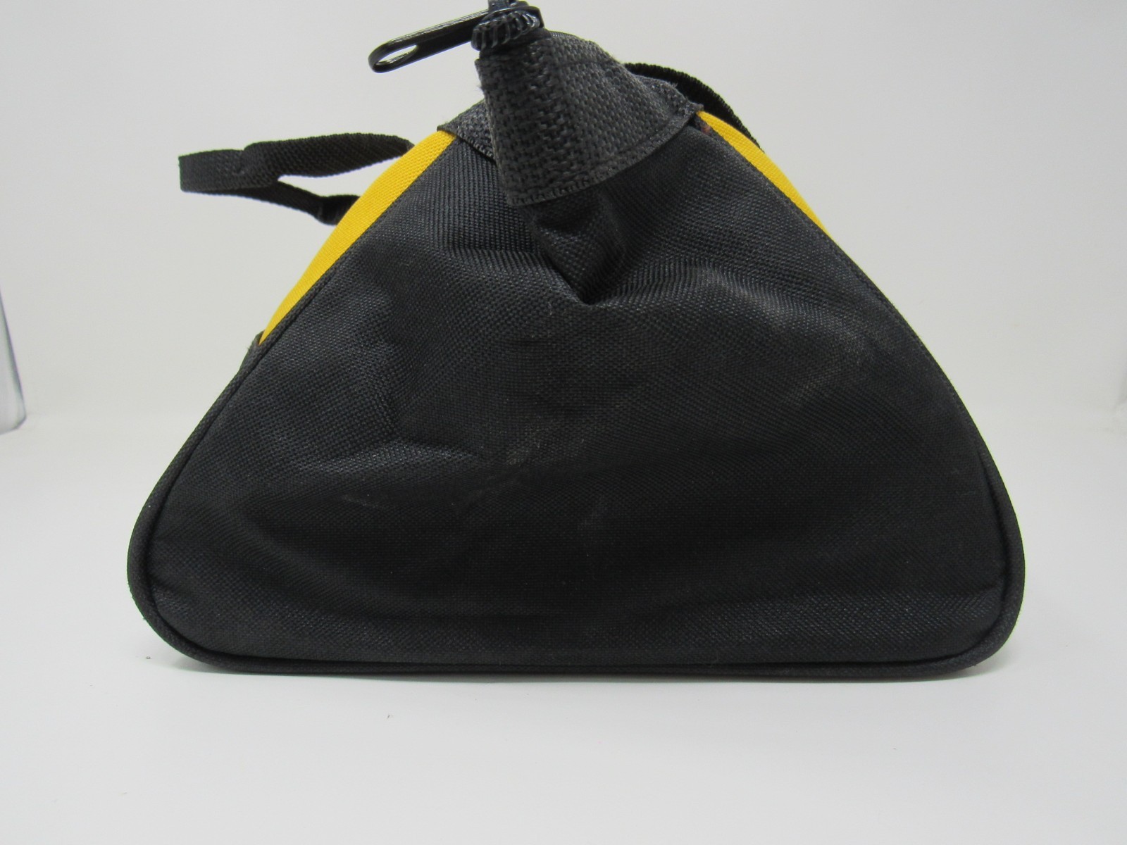 Dewalt N261499 Tool Bag – Small 10-1/2-in x 9-in x 6-in