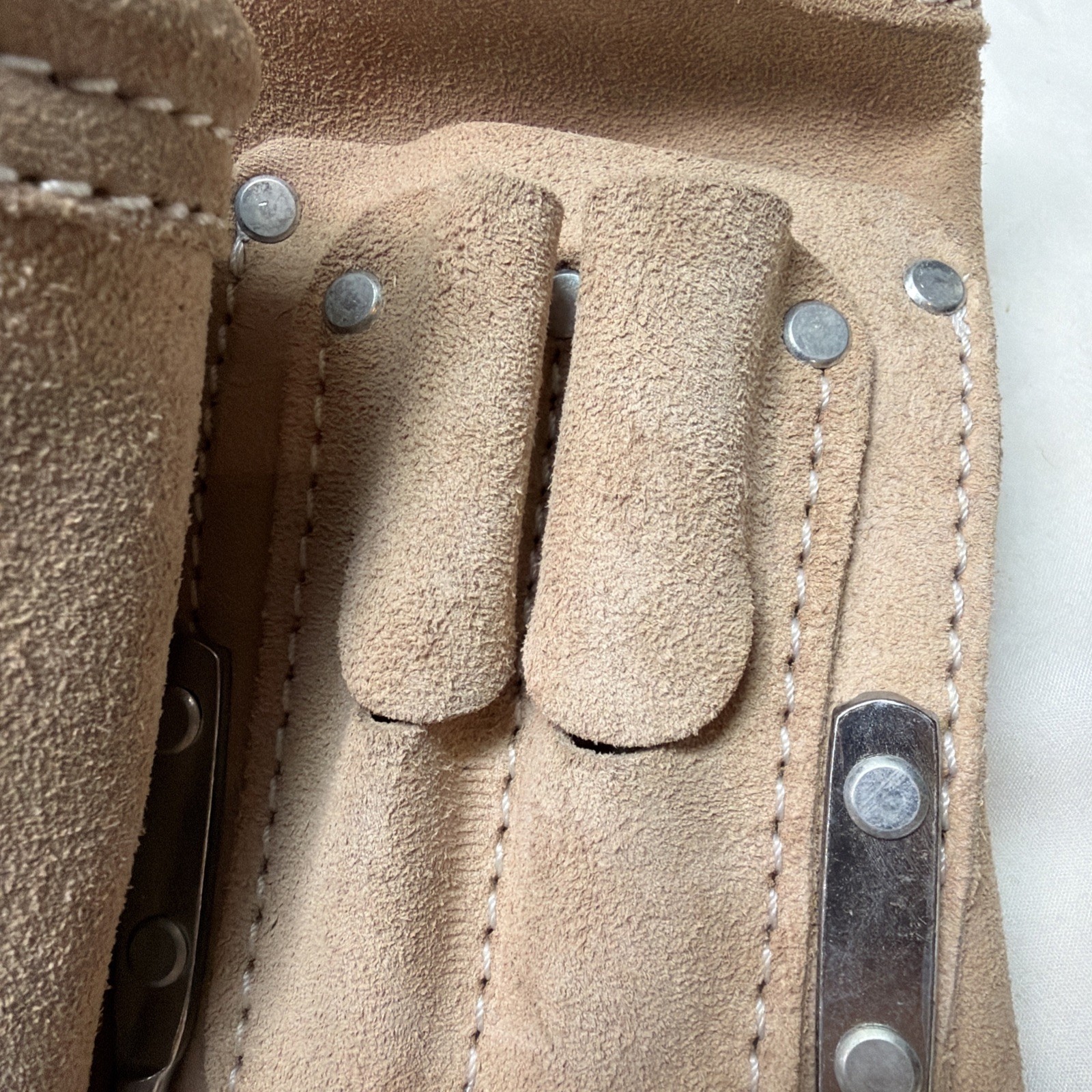 Masterforce Tool Belt Heavy Suede Leather Clip Belt 5 Pocket Apron W/ 2 Hammer