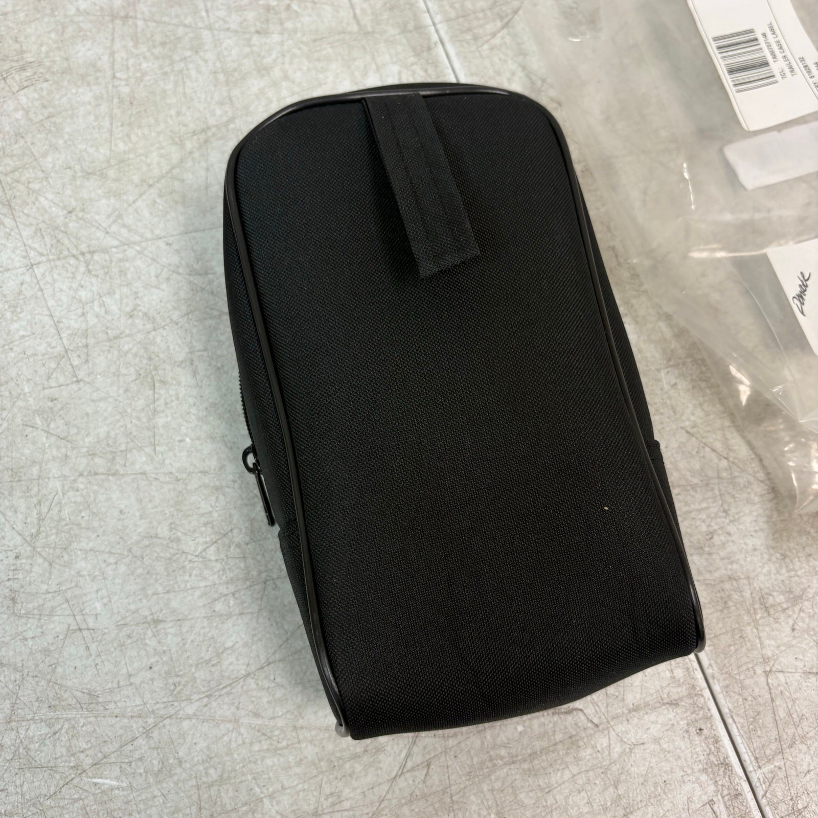 Fluke C25 Large Soft, Case for DMMs 5 inch Width, Inside Pocket 8.5″x4.7″x2.5″
