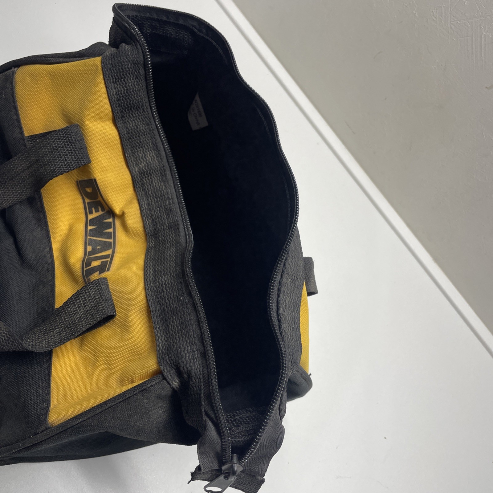 DEWALT N261499 Tool Bag – Small 11”x9”x7” used Good Condition Little Dusty No.Sh