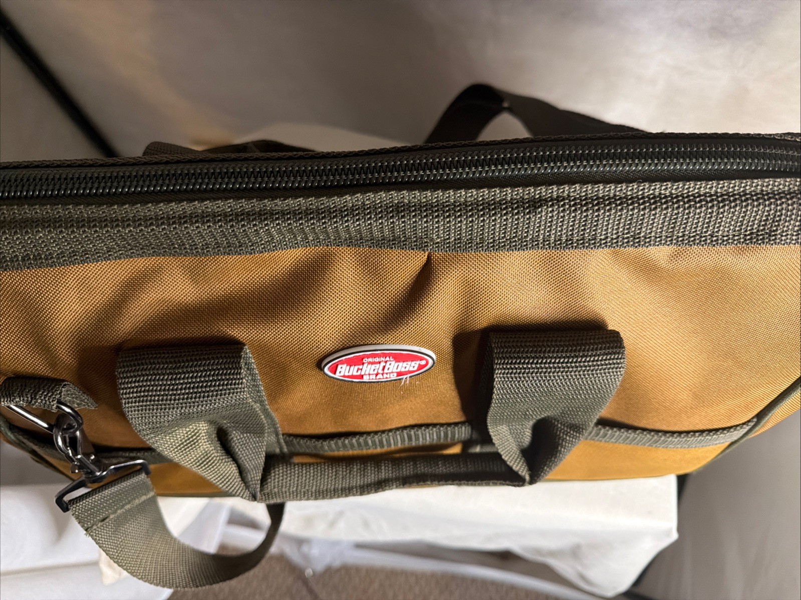 Bucket Boss Tool Bag: 16 Inches Wide 12 Pocket Brown And Green Heavy Duty NEW.
