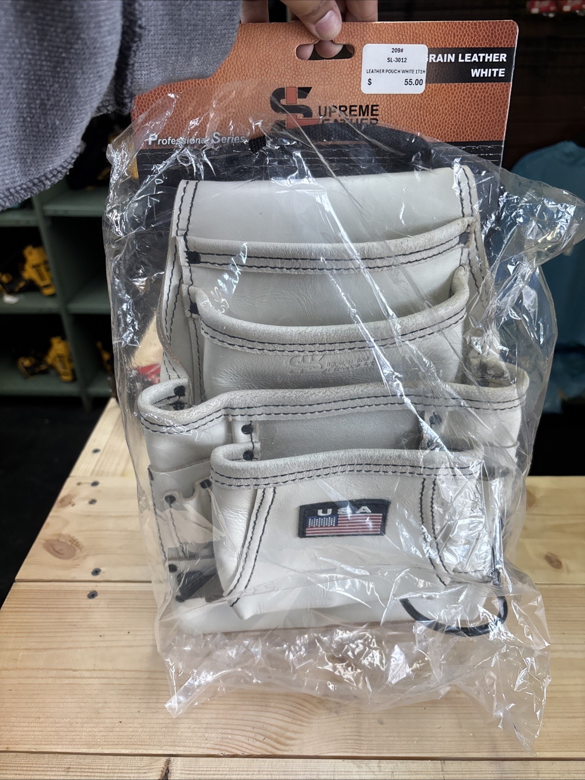 Supreme Leather White 1t1h Pouch SL-3012