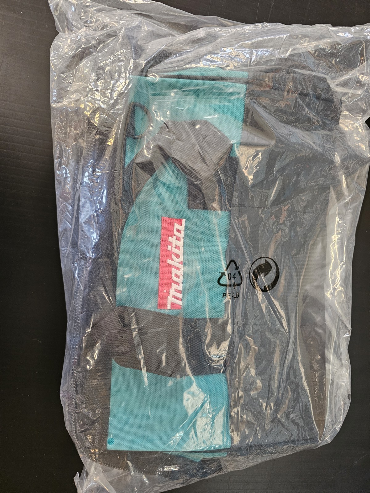 Makita 831253-8 Contractor Tool Bag, 14″X11”X9”