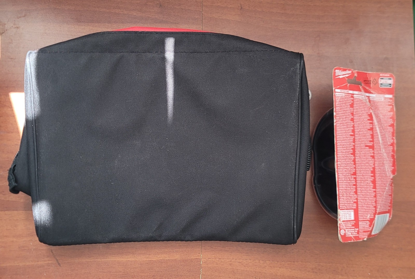 Milwaukee Tool Bag 13″ x 9″ x9″ M12 Fuel & Milwaukee 48-73-2015 Tinted Glasses