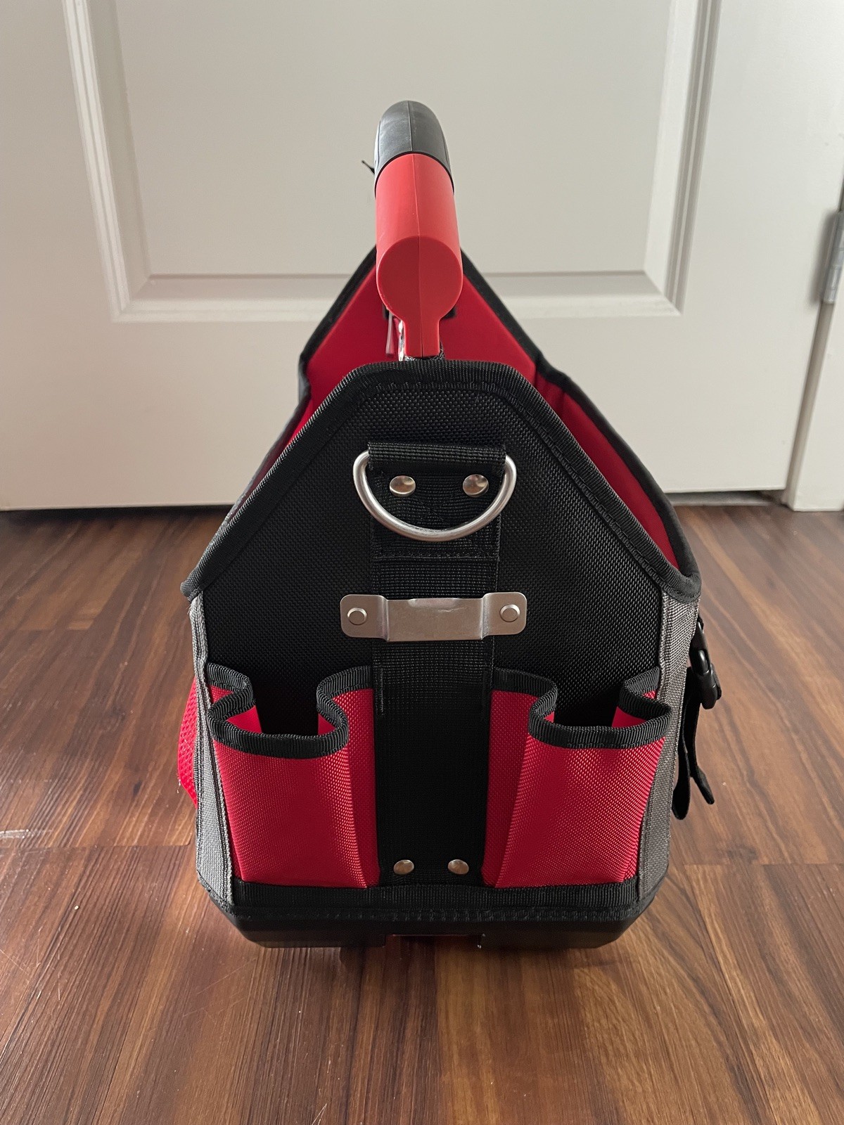 Milwaukee 48-22-8315 15-Inch 31-Pocket Ballistic Material Packout Tote