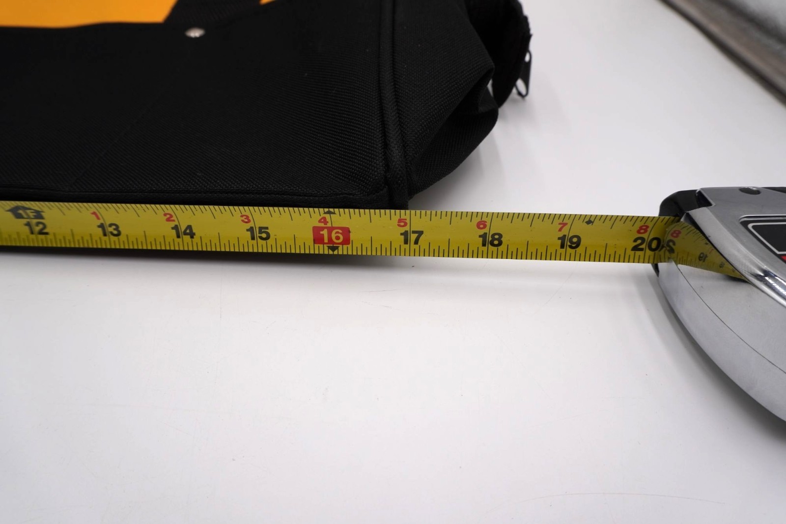 DEWALT N501179 17 in Heavy Duty Contractor Tool Bag New