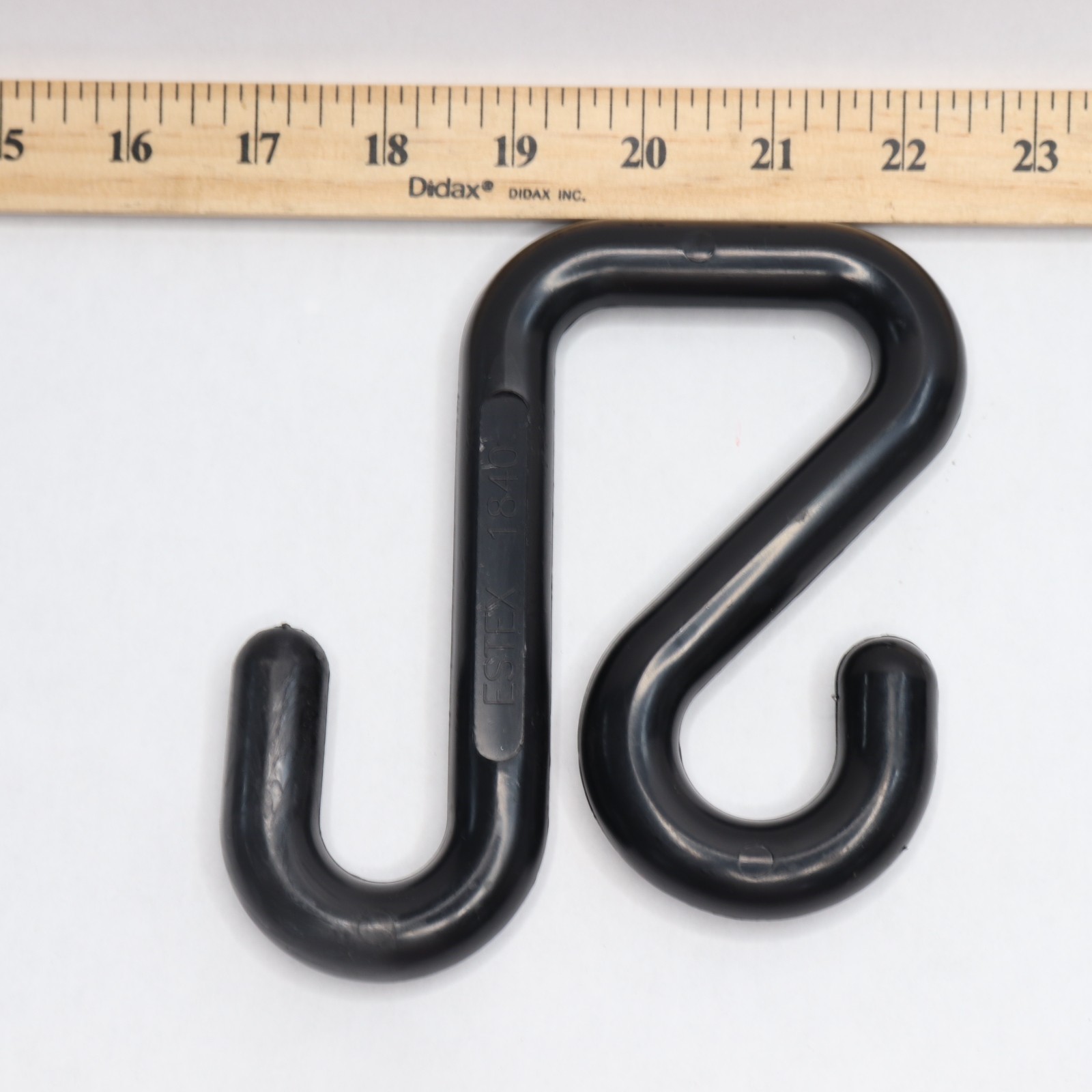 Estex Aerial Bucket Hook PVC Black 5/8″ 1H-1840