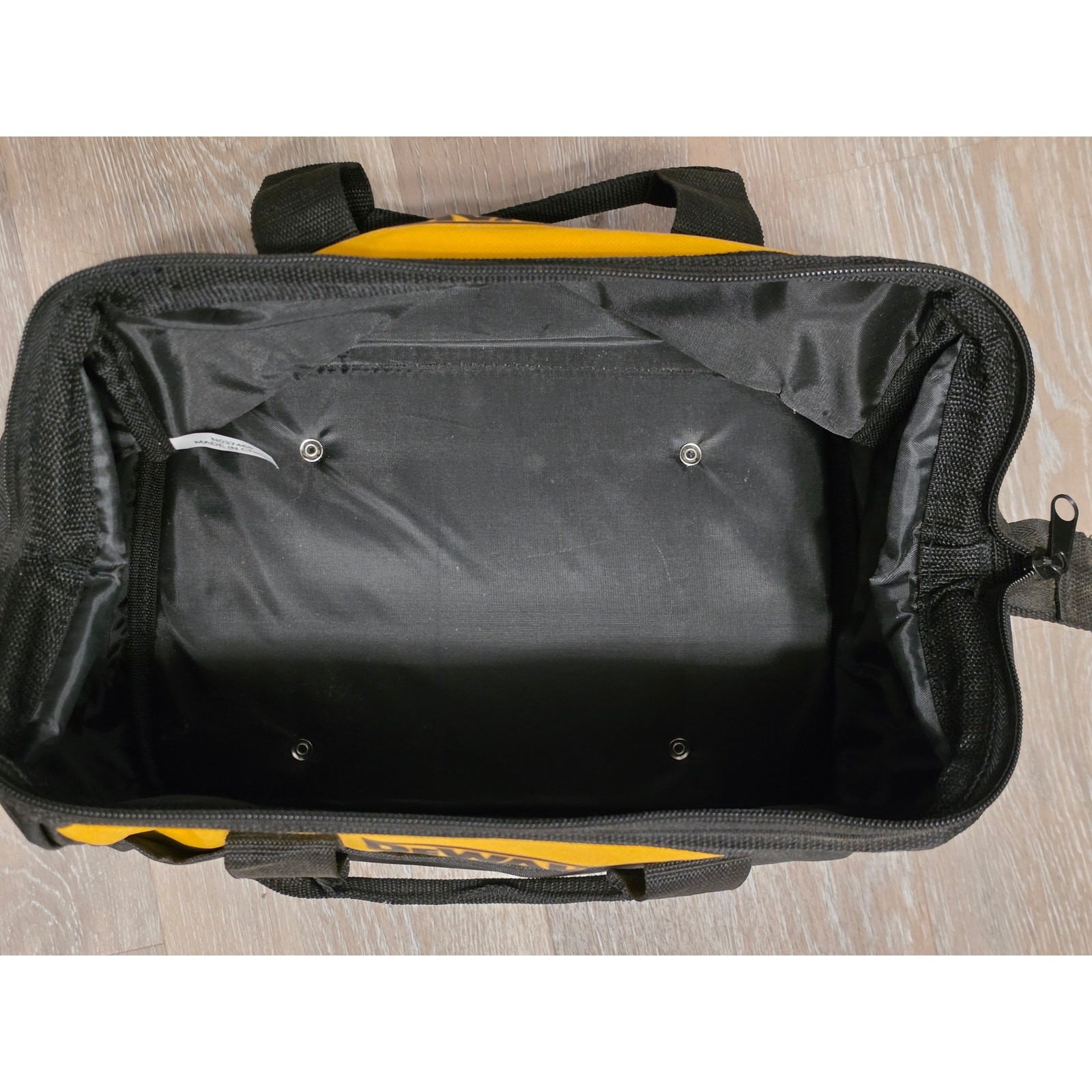 DeWalt Tool Bag – 13″ – Heavy Duty – New w/ Storage Marks – 6 Exterior Pockets