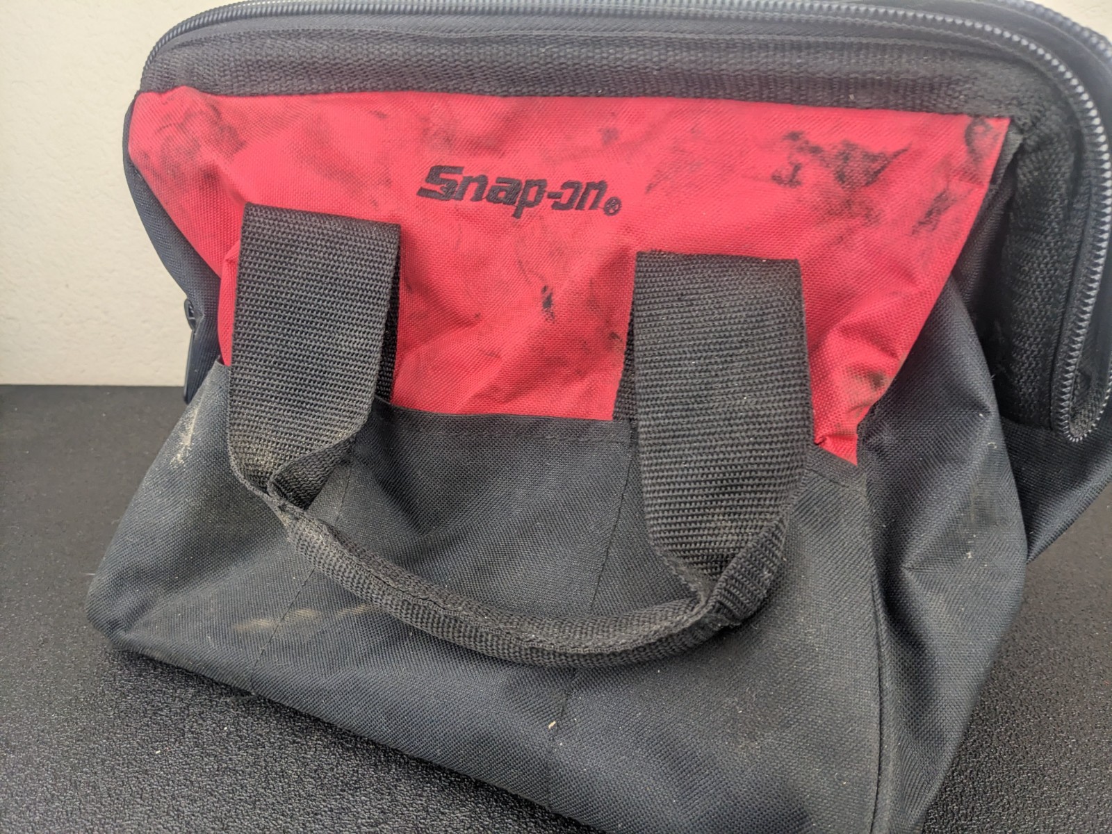 #bl239 Snap On Tools Power Tool Tote Bag/Tool Carry Bag W/Handle Red