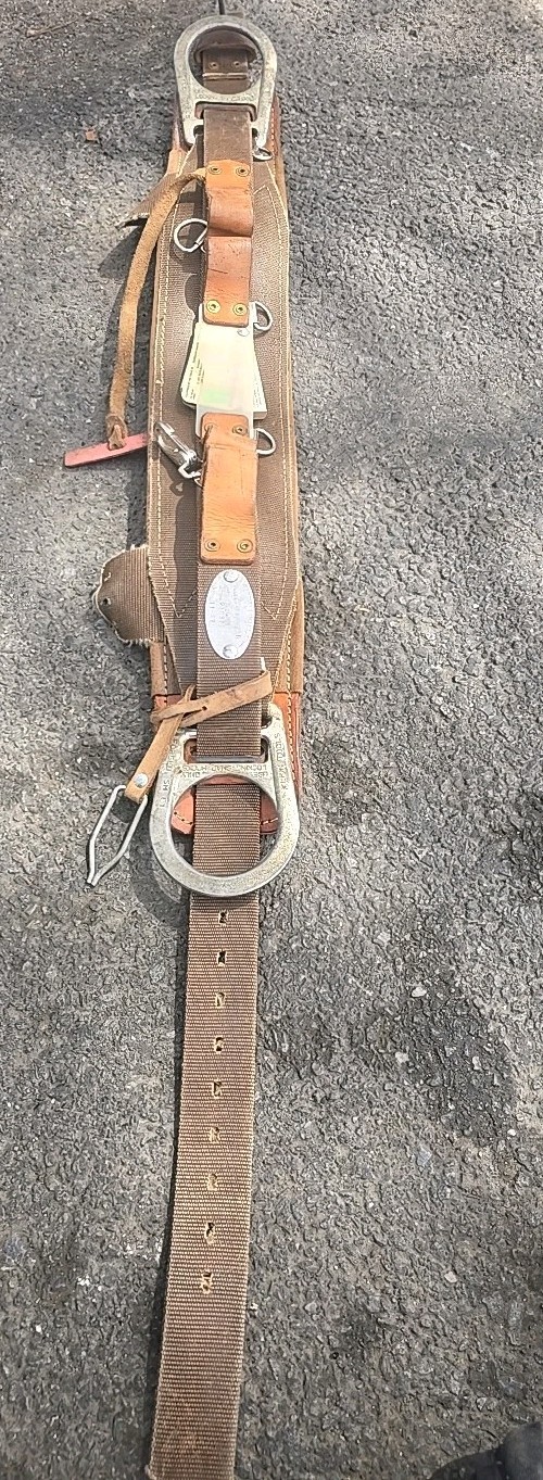 Klein Tools 5268N-23D Fixed Body Belt Style 5268N 47-Inch Long