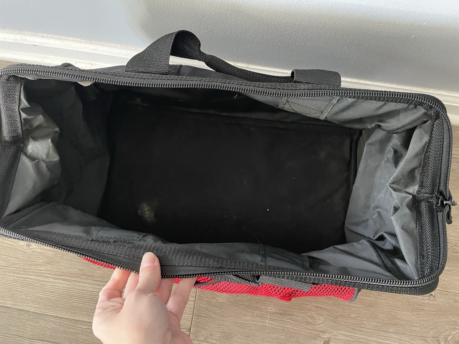 Craftsman 13″ Large Mouth Tool Bag – Black/Red