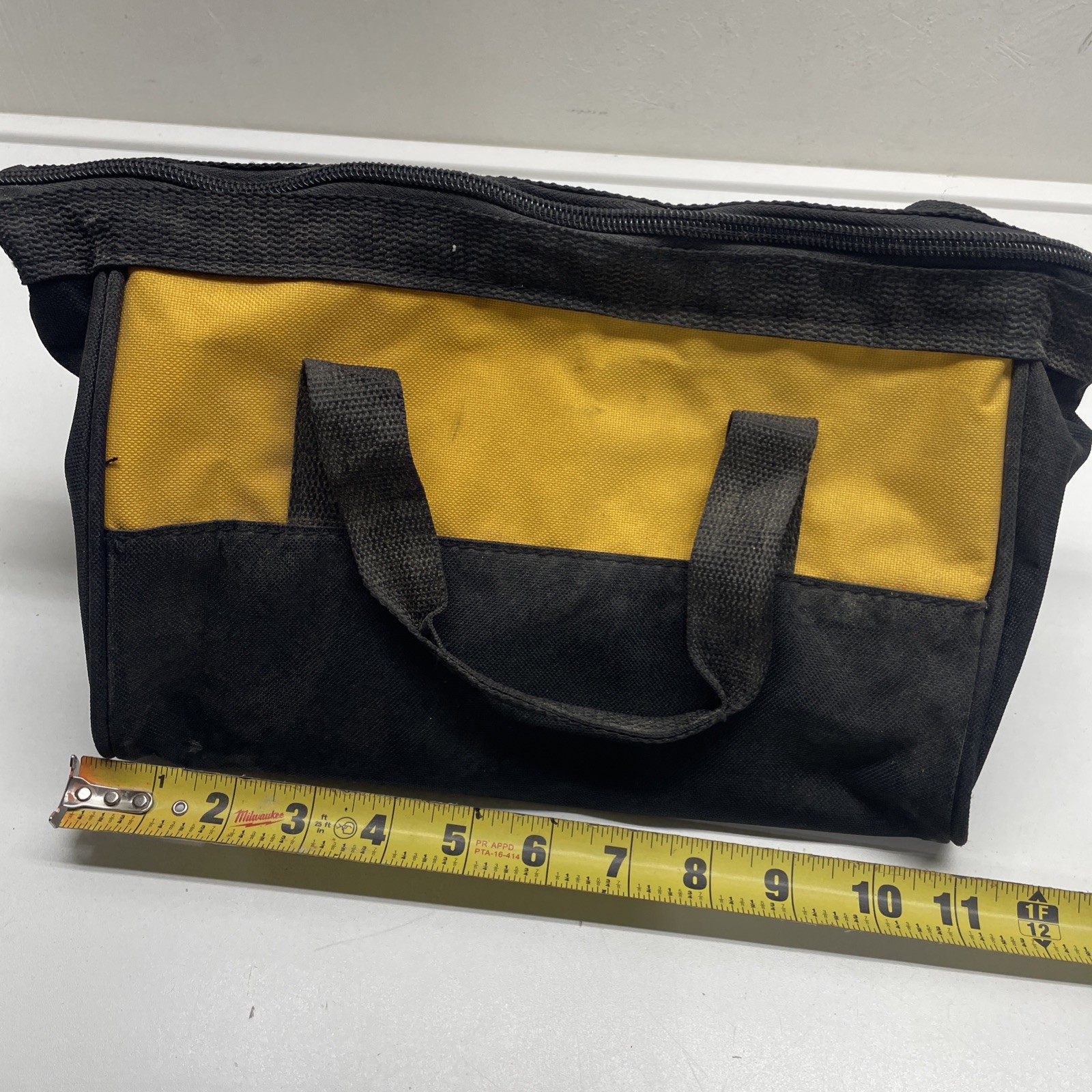 DEWALT N261499 Tool Bag – Small 11”x9”x7” used Good Condition Little Dusty No.Sh