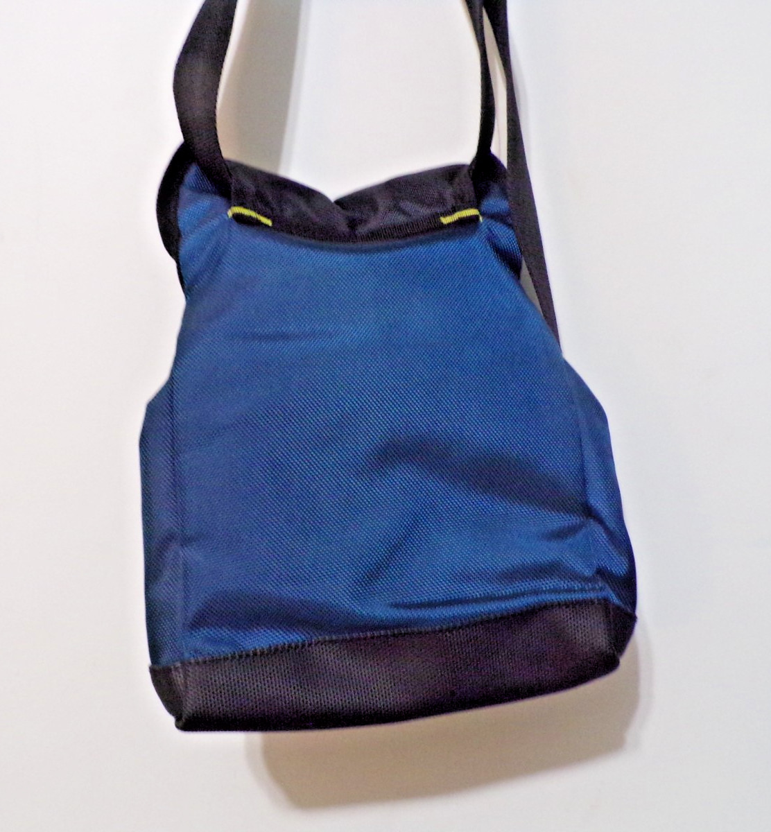 Magnogrip Waist Adjustable Tool Belt 52″ Blue, Black & Yellow-New 12″ x 9″ x 3″