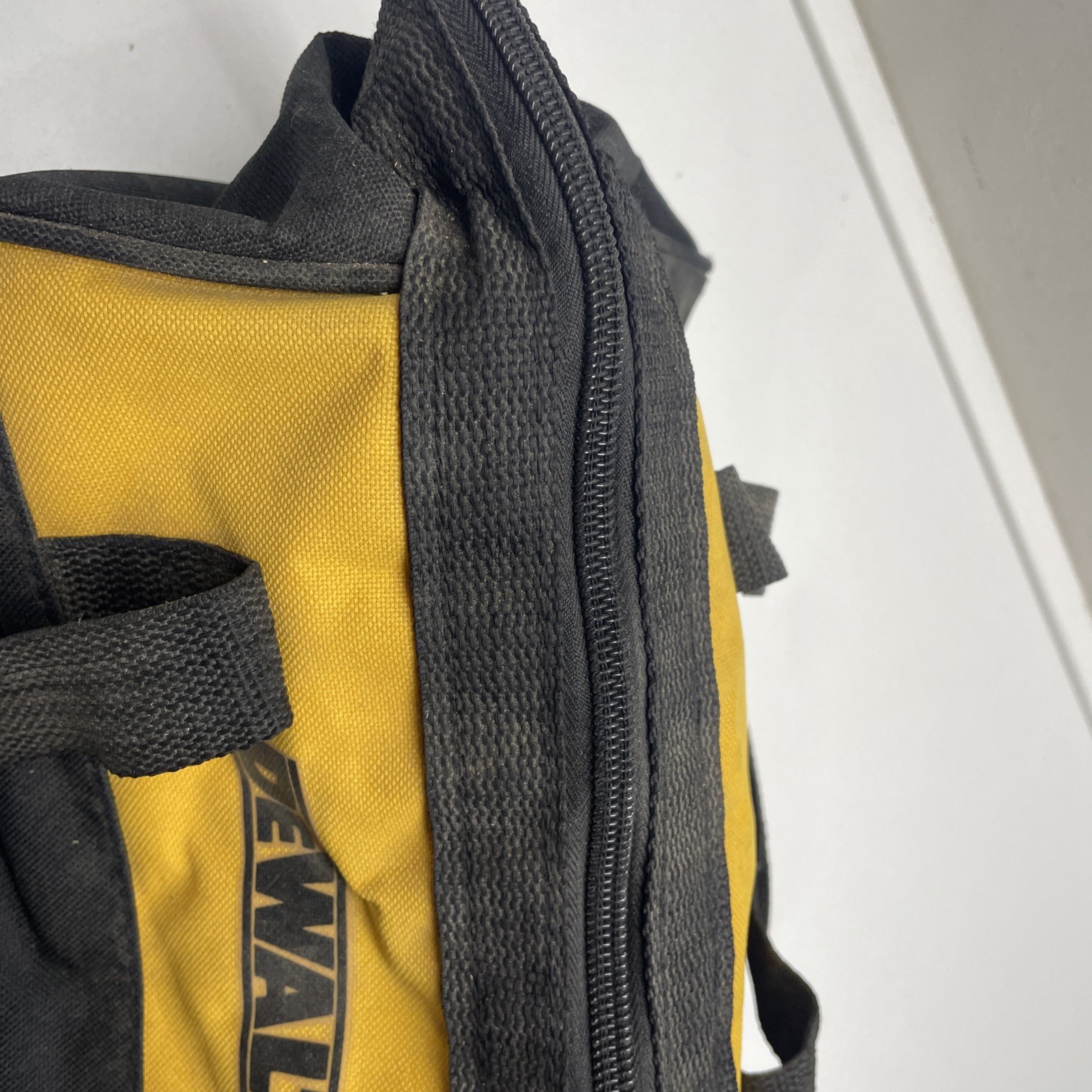 DEWALT N261499 Tool Bag – Small 11”x9”x7” used Good Condition Little Dusty No.Sh