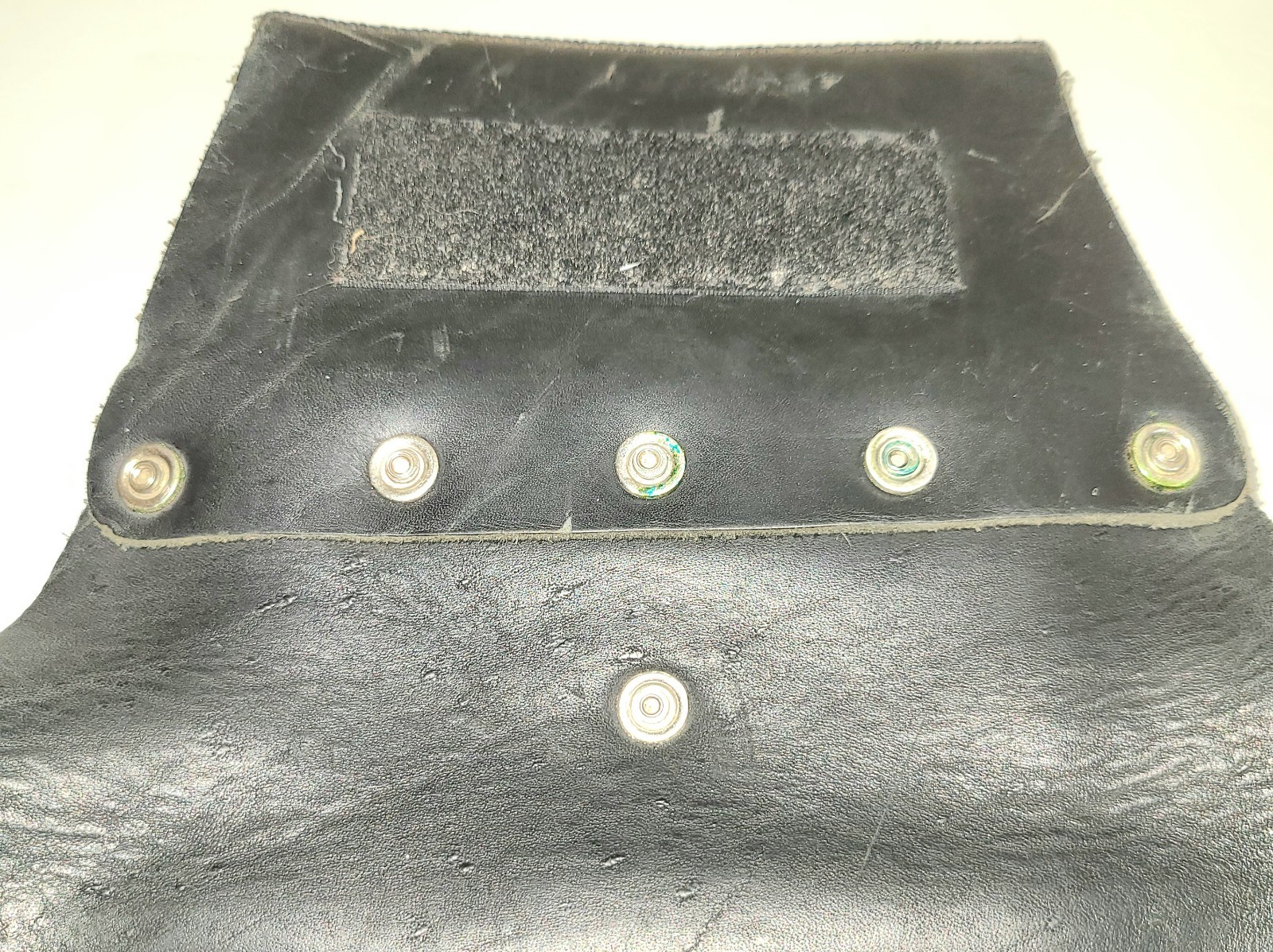 DeWalt D5107 Carpenter’s Heavy Duty Nail Bag Top Grain Leather